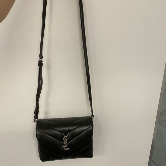 SOLD ❤️YSL Toy Lou Lou - Picture 3 of 8